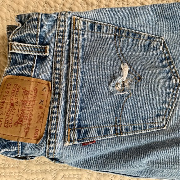 Levi Strauss & Co 550 36x36 - Picture 2 of 6